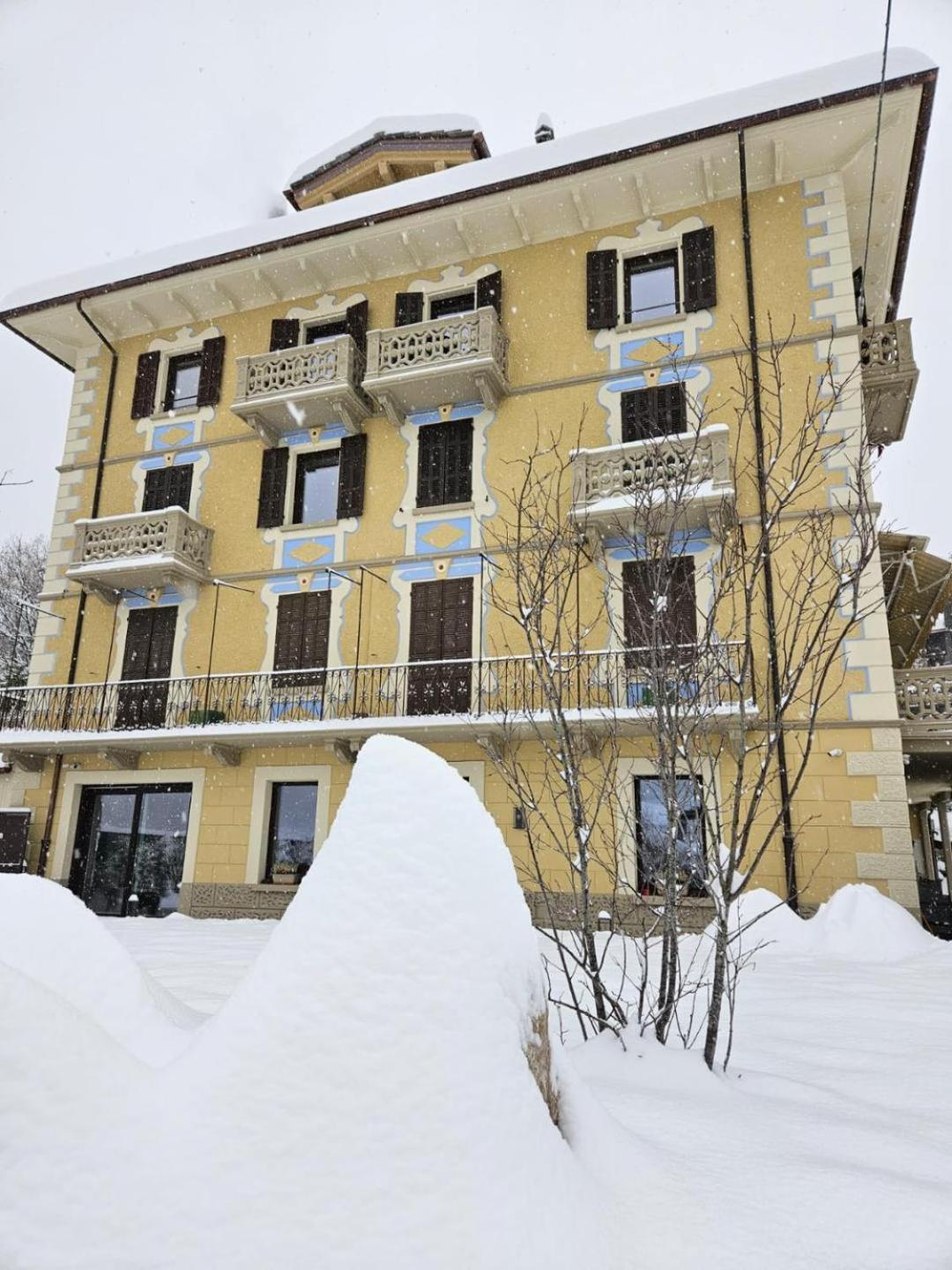 Maison Ida Курмайор Екстериор снимка